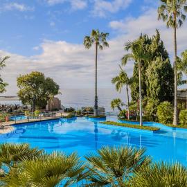 Pestana Carlton Madeira Ocean Resort Hotel,位于丰沙尔的酒店