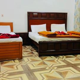 Pine View Hotel Tranna Balakot，位于Taranna的酒店