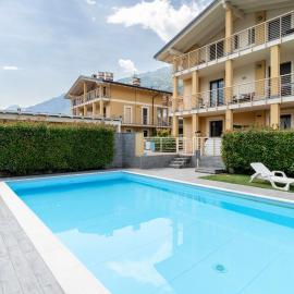 Pepita del Lago - Piscina e Parcheggio privato，位于伦诺的酒店