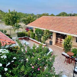The Mountainstream Lodge，位于Lethem的酒店