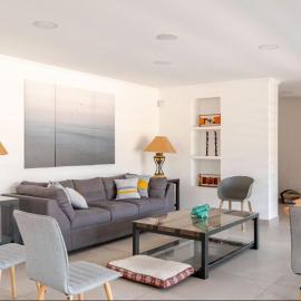 Alojamiento entero en moderna casa en condominio，位于Maipo的酒店