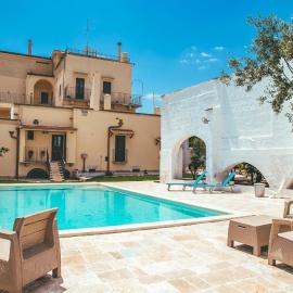 Nella Apartment With Pool - Happy Rentals，位于Sannicandro di Bari的酒店