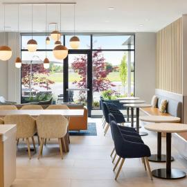 TownePlace Suites by Marriott Victoria Airport Sidney，位于悉尼的酒店