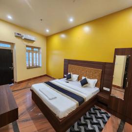 Bandhan hotel and banquet,位于Chhapra的酒店