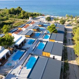 Camping Nevia，位于奈维丹的酒店