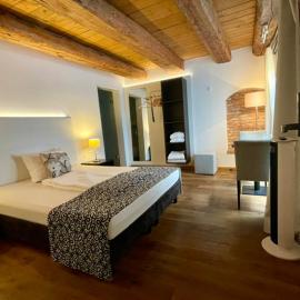 Hardthaus Gästezimmer，位于Kraiburg am Inn的酒店