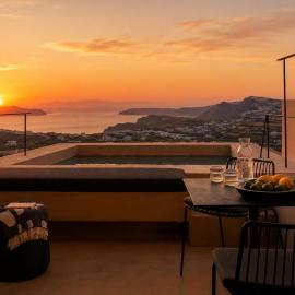 Enorme EOS Santorini - Adults Only