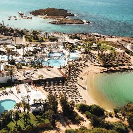 Adams Beach Hotel & Spa，位于阿依纳帕的酒店