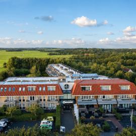 Residence Terschelling Wellness Waddenresort，位于米茨兰的酒店