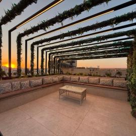 STYLISH FURNISHED APARTMENTS -Irbid，位于伊尔比德的酒店
