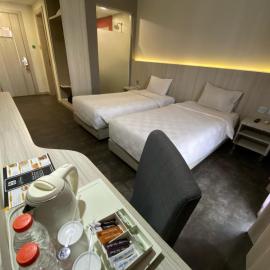 Grand Kolopaking Hotel，位于Kebumen的酒店