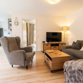Ferienwohnung Seebrise - Dorumer Sielhuus 9，位于多鲁姆的酒店