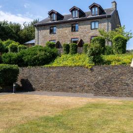 Keepers Cottage - Dartmouth Golf and Spa Resort，位于达特茅斯的酒店