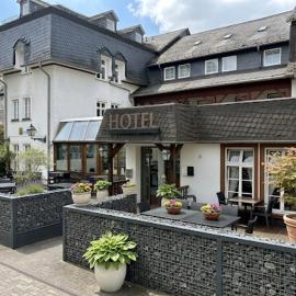 Hotel Bürgerhof Wetzlar，位于韦茨拉尔的酒店