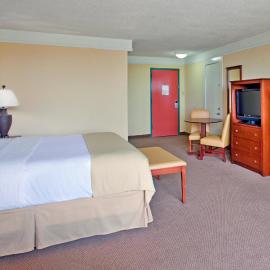 Holiday Inn Ponce & El Tropical Casino by IHG，位于庞塞的酒店