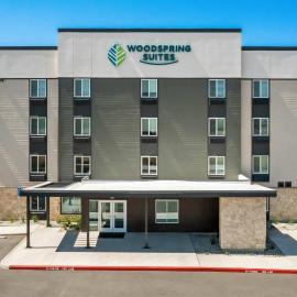 WoodSpring Suites Manteca - Stockton South，位于曼特卡的酒店