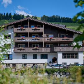 Haldenhof,位于莱赫阿尔贝格的酒店