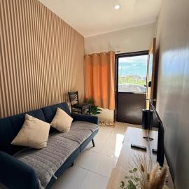 Nest Azul 20 l Stylish 1BR -Near Dahican Beach，位于Mati的酒店