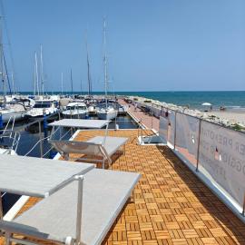 House Boat Cervia，位于切尔维亚的酒店