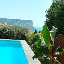 Suite vue mer, grande piscine et spa extérieur privatifs,climatisation et parking，位于卡西斯的酒店