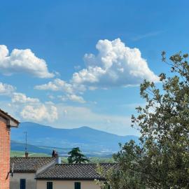 Appartamento nel cuore di Torrenieri，位于Torrenieri的酒店