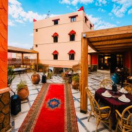 Hotel la renaissance tata，位于Tata的酒店