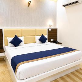 Hotel Grand RK Residency Rukmani Vihaar - #PremManir #Chaar Dham #Parking #Affordable Stay，位于范兰德凡的酒店