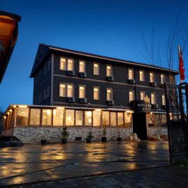 Royal Park Hotel Corlu Bed and Breakfast，位于泰基尔达的酒店