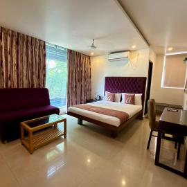 Astra Hotels and Suites HSR Sector 1，位于班加罗尔的酒店