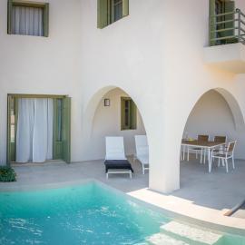 Villa Selina 2 - Etheras Properties，位于凯瑟拉的酒店