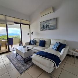 Aparmet 2 BR Gym Pool lc Restaurant Tennis Jacuzzi ,areas verdes ubicacion perfecta oasis en medio de ciudad San Jose Costa Rica Santa Ana Rio oro MC，位于Río Oro的酒店