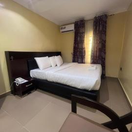 Excellence Citizens Hotel and Resort,位于伊洛林的酒店