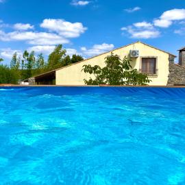 Casa Raiz Guest House & Retiro，位于费雷拉杜泽济里的酒店