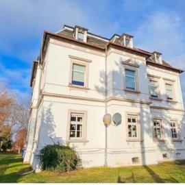 Zimmervermietung Villa Meuselwitz，位于Meuselwitz的酒店