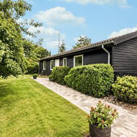 Awesome Home In Gedser With Wifi，位于盖瑟的酒店