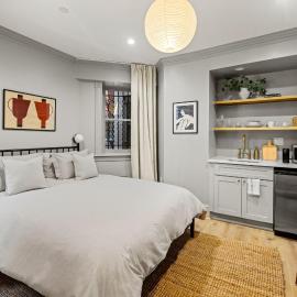 Suite 1B at Maison Dupont a Dupont Circle Inn