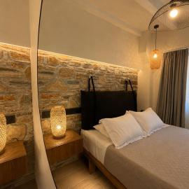 TERPOU StoneHouse & Suites,位于沃洛斯的酒店