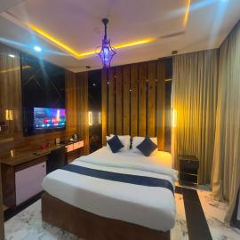 Classy Castle Hotel And Suite,位于Ughelli的酒店
