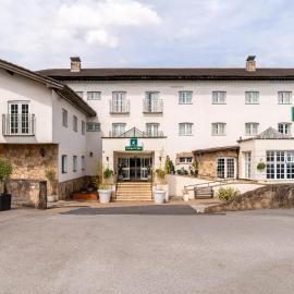 Airport Inn Manchester，位于威姆斯洛的酒店