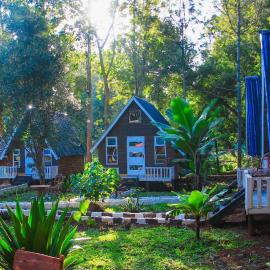 Riverside chania resort，位于尼耶利的酒店