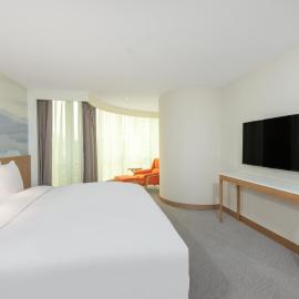 Crowne Plaza Zhuhai City Center by IHG，位于珠海的酒店