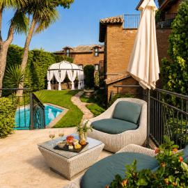 Hotel Boutique Real Casona De Las Amas，位于Azofra的酒店