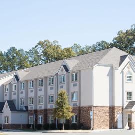 Microtel Inn & Suites by Wyndham Macon,位于Wesleyan Hills的酒店