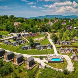 Moon Village Comarnic，位于锡纳亚的酒店