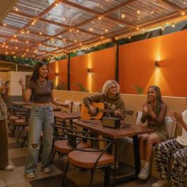 The Hosteller Goa, Candolim，位于坎多林的酒店