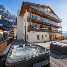 Black Summit Samnaun Boutique Hotel，位于萨姆瑙恩的酒店