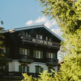 Au Coin Du Feu，位于梅杰夫的酒店