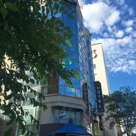 Hotel Chrome Montreal Centre-Ville，位于蒙特利尔的酒店