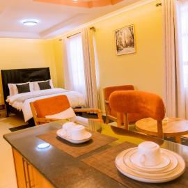 Lisa Apartments & Bnb Tenwek，位于Bomet的酒店
