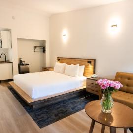 Sunshine Lodge Inn，位于吉布森斯的酒店